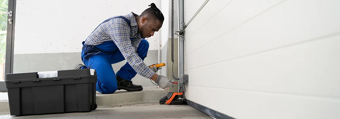 Repair Garage Door Not Closing But Light Flashing in Granite City, IL